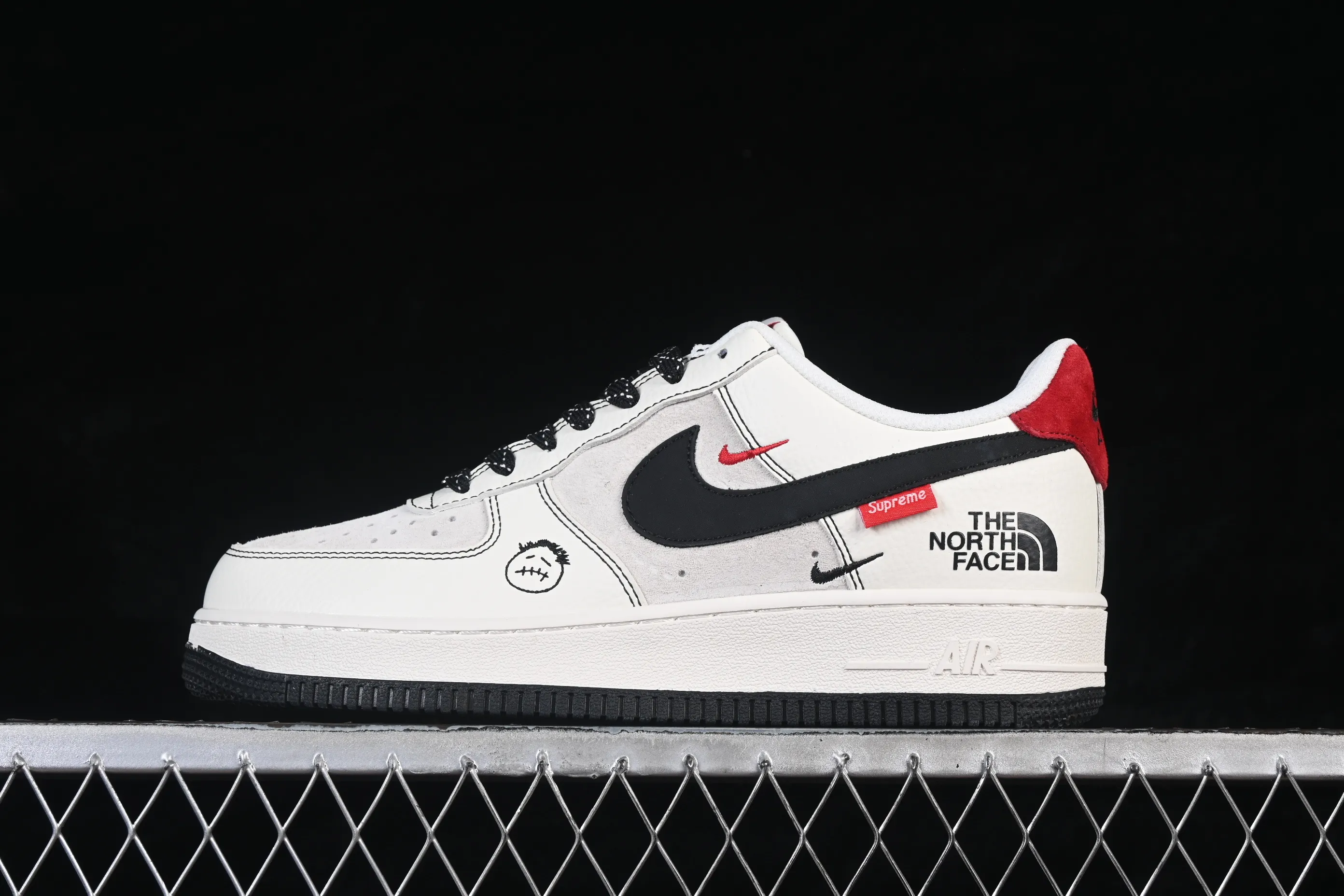 All categories Nk Air Force 1 Air Force series Nk Air Force 1 Low Air Force low-top Nike Air Force 1'07 Low Black and white red contrast Air Force 1 low-top casual sneakers KG6699-F42